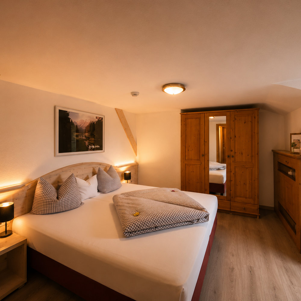 Doppelzimmer Nr. 6 im Bergheim Tirol